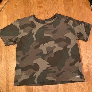 Hollister Camo Crop T shirt